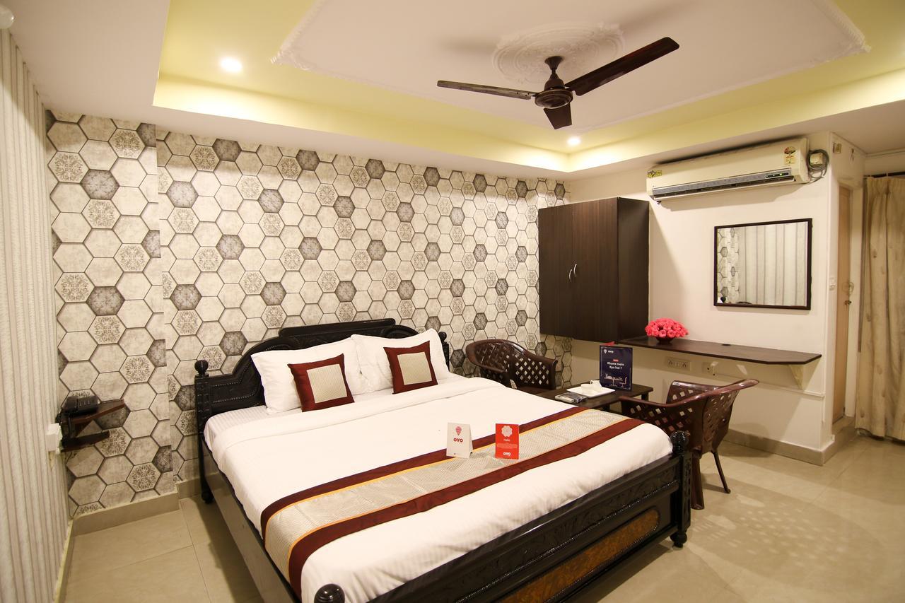 Oyo 9207 Chakri Guest House Visakhapatnam Buitenkant foto